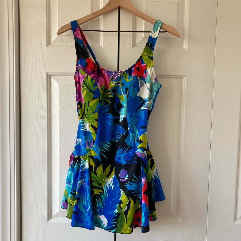 Maxine of Hollywood Azule Swimsuit dress one piece skirt scoop back floral
